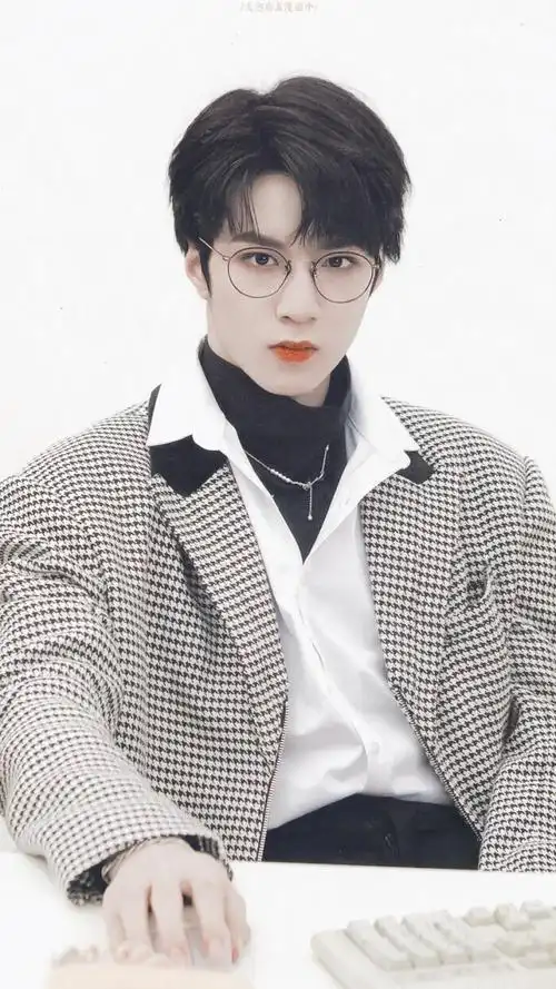 刘耀文 - 堆糖,美图壁纸兴趣社区