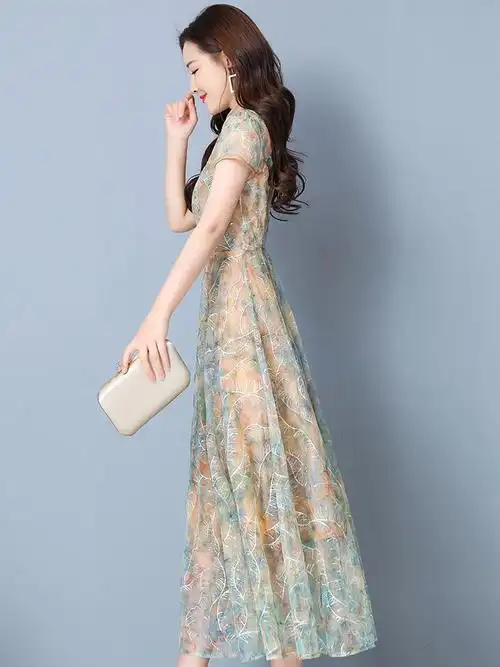 气质连衣裙夏高端大气2021