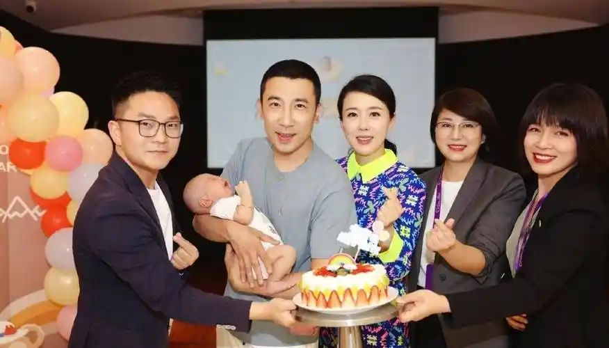 颜丹晨45岁老婆认识他!