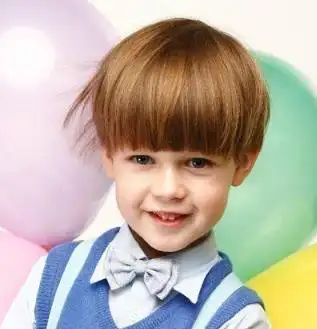 小女孩短发什么发型好看,儿童蘑菇头发型图片