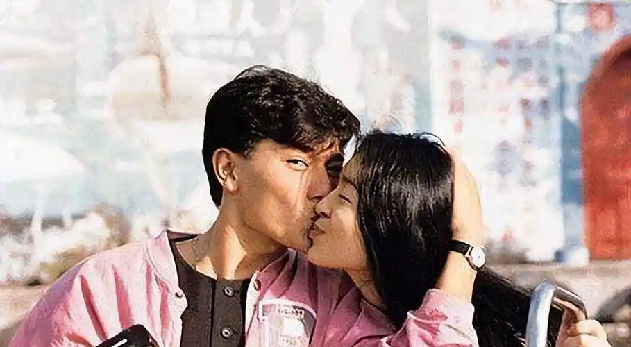 与刘德华分手37年还"纠缠",喻可欣到底是痴情,还是别有所图?