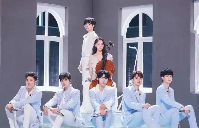 创造营2019学姐驾到学员集体变身为害羞boy