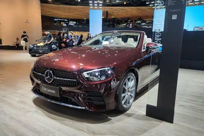 奔驰e级双门轿跑车(奔驰e级双门轿跑车 2012款 e260 cgi coupe)