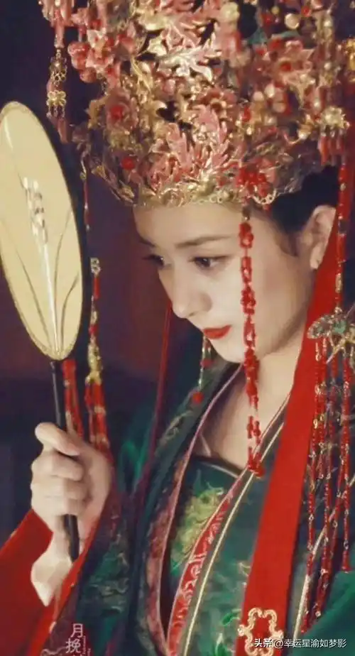 内娱新爆料?赵丽颖 肖战 杨紫成毅 张馨予 王一博 黄子韬 杨幂