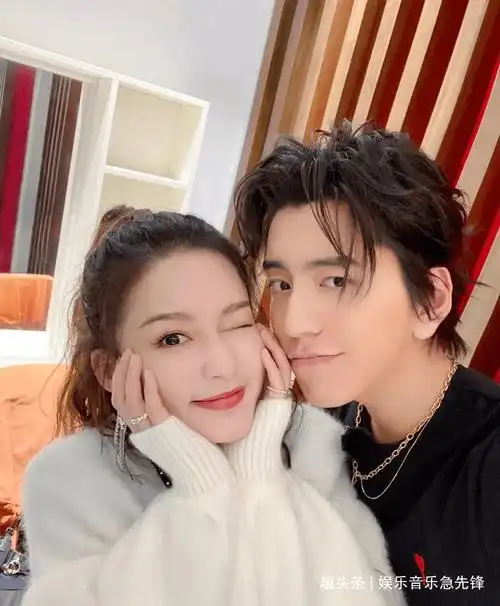 赵丽颖唐嫣合作,王一博转型,王大陆李沁,热巴任嘉伦,姐姐李沁_团队