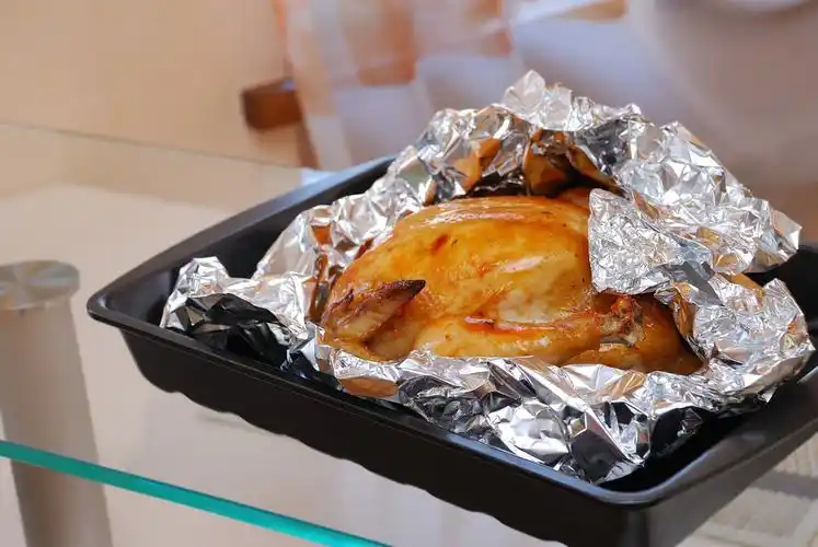 很多人都将锡纸用反了,快来看看锡纸油纸的正确使用方法吧