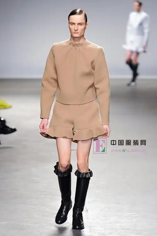 女装男穿 jw anderson 2013/14秋冬伦敦男装秀