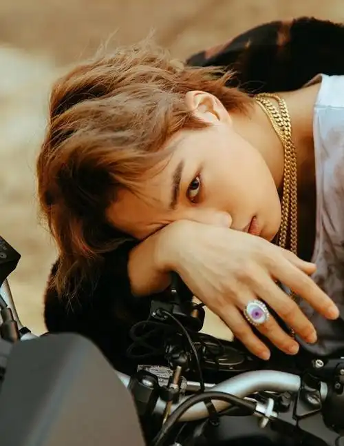 exo11月重榜回归率先公开kai预告照