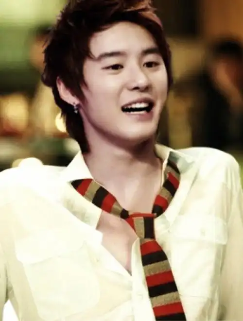 东方神起——金俊秀