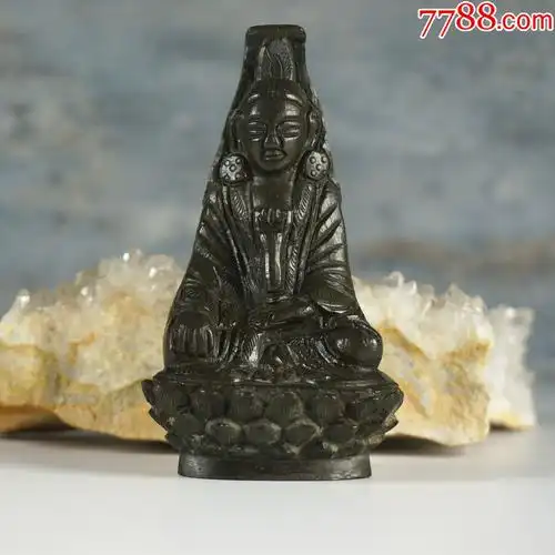 民国观音大士刻花铜造像