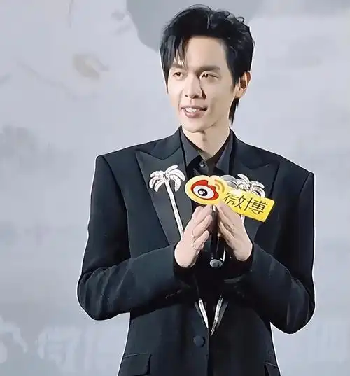 《庆余年2》:郭麒麟肿了,张若昀瘦脱相,我却被身高168的女二惊艳了