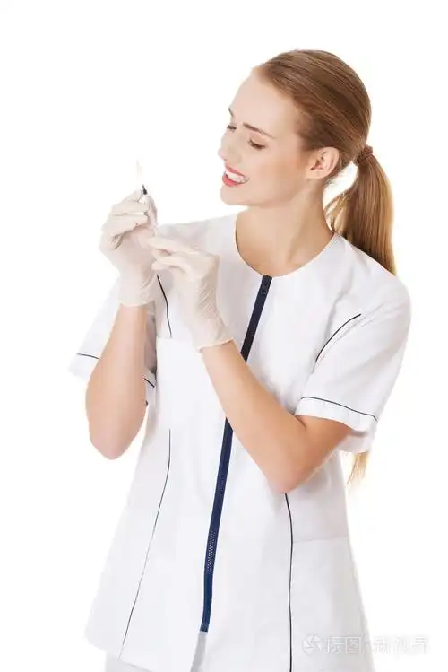 护士或医生用针