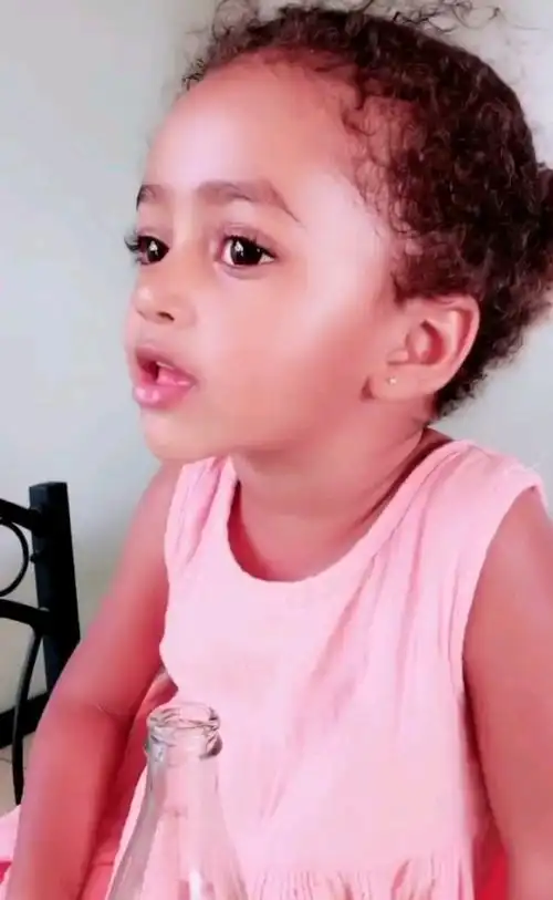 超级漂亮的非洲混血儿