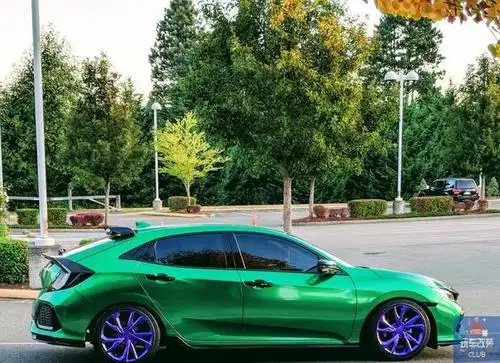 "魔性绿"就要绿的彻底!这辆本田思域civic做到了