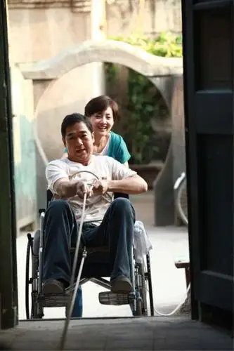 电视前沿 电视剧《养父》专题 > 正文  新浪娱乐讯 最近,江苏卫视温情