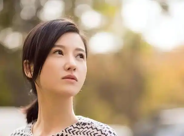 治愈女神到烂片女王杨子姗这些年到底经历了什么