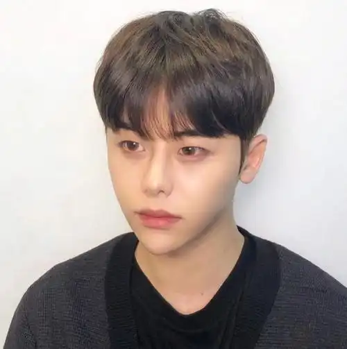 各种风格都有,适合所有老老少少,和大家分享分享男士发型.