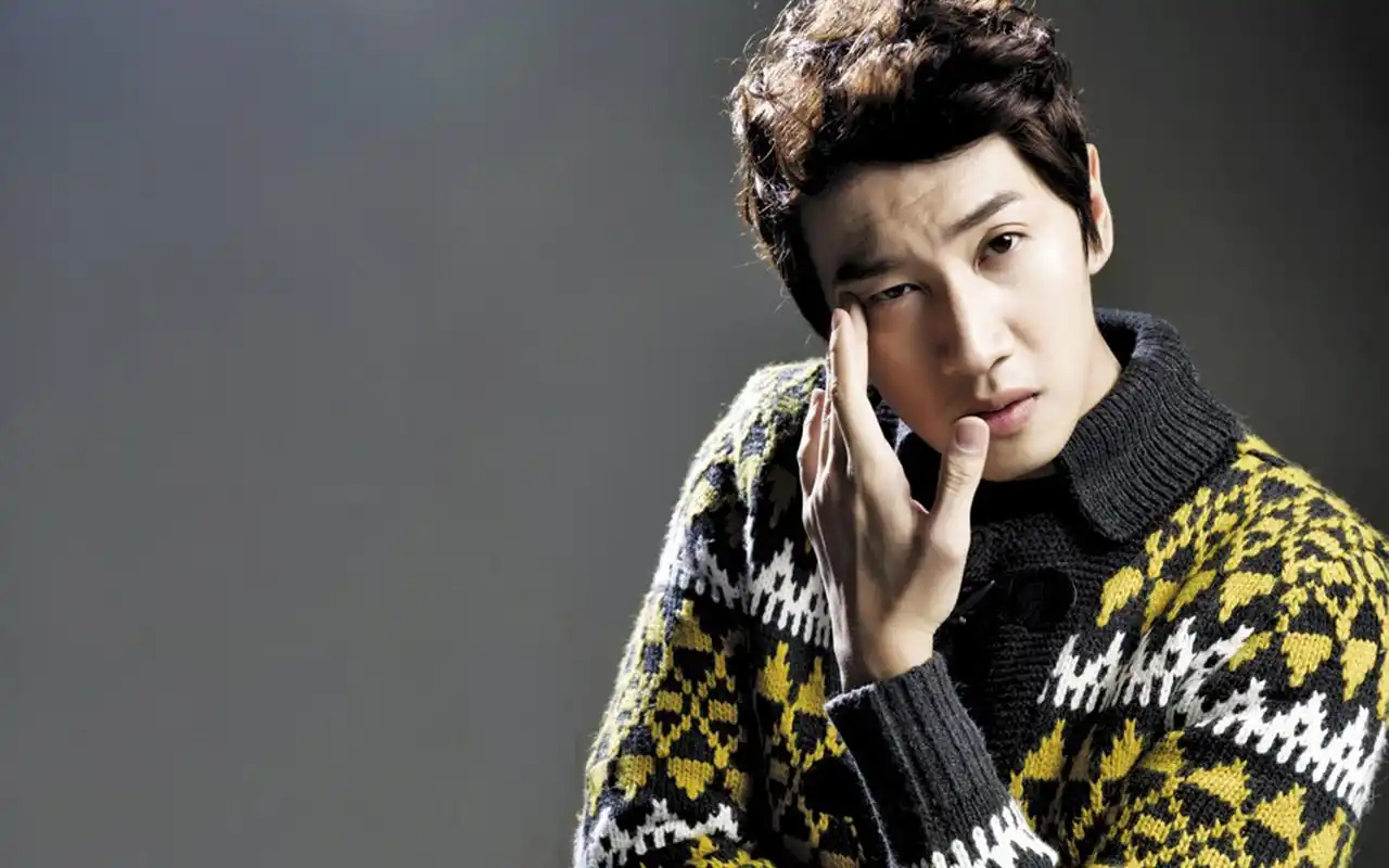 李光洙桌面壁纸