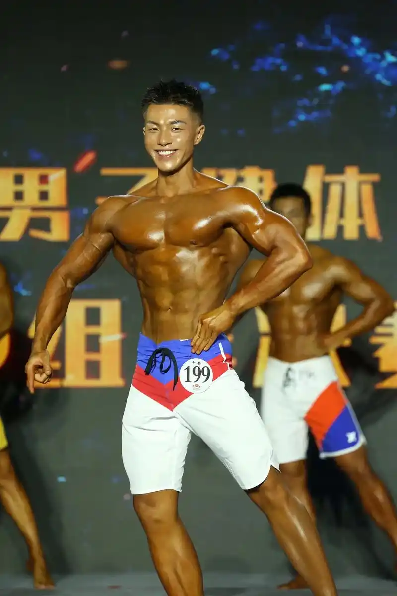2023年全国健身锦标赛暨世界健身锦标赛.#男子健体 #比赛 - 抖音