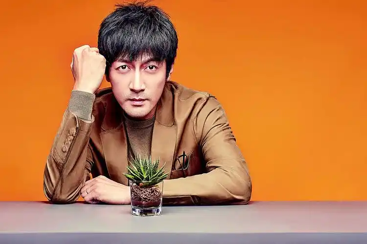 "高智商演技担当"张鲁一 在男神和小鲜肉的夹缝中自成一派--苏州广播