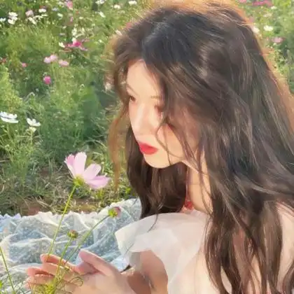 带花头像女唯美 高清好看的仙气唯美头像女温柔干净图片_女生头像