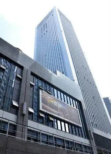 南坪中心轻轨出口 钻石国际365平米 带家具租60—重庆南岸南坪写字楼