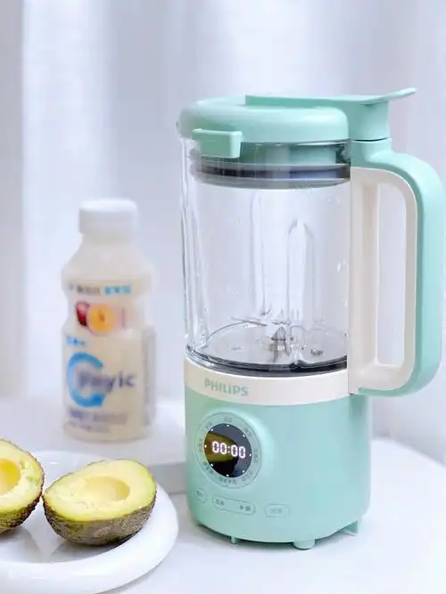 一些颜值高的小家电例如最近新入手的飞利浦奶绿杯他是破壁养生一体机