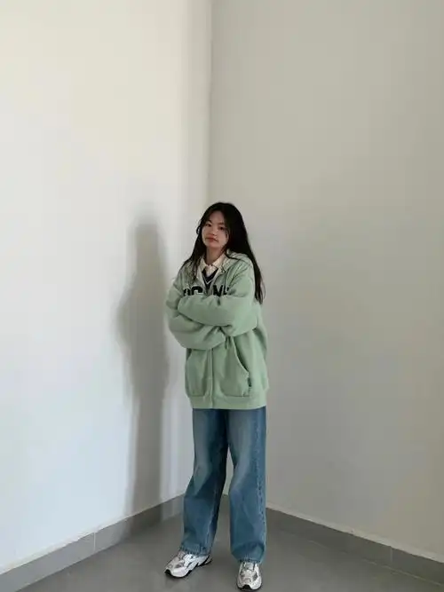 女大学生早春穿搭