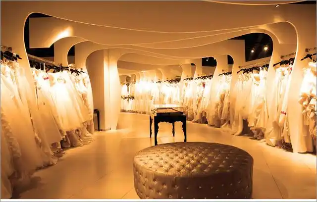 八月照相馆——国际婚纱造型馆_装修·橱窗·设计_影楼管理_黑光网