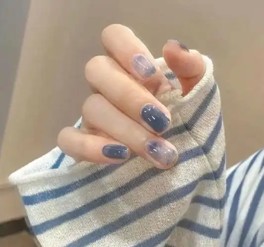 夏季显白美甲纯色 美甲图片2021冬季显白