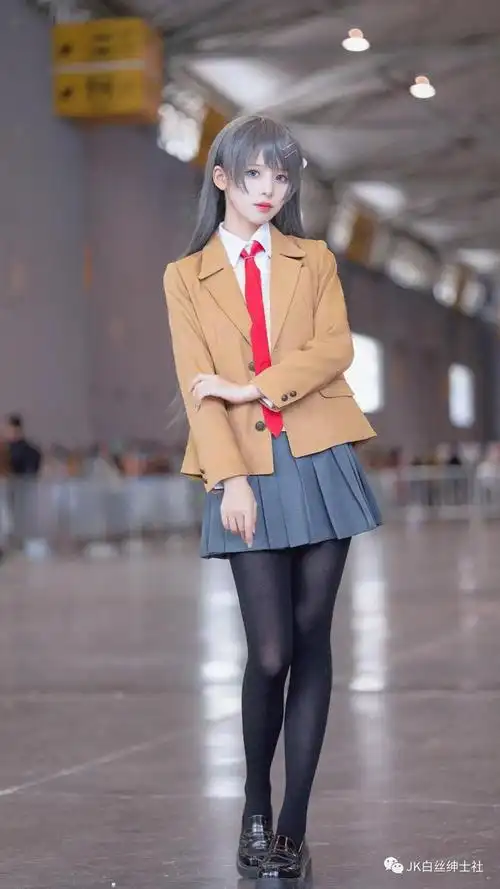 cos樱岛麻衣学姐青涩还有理想沿着银辉的发色静静流淌