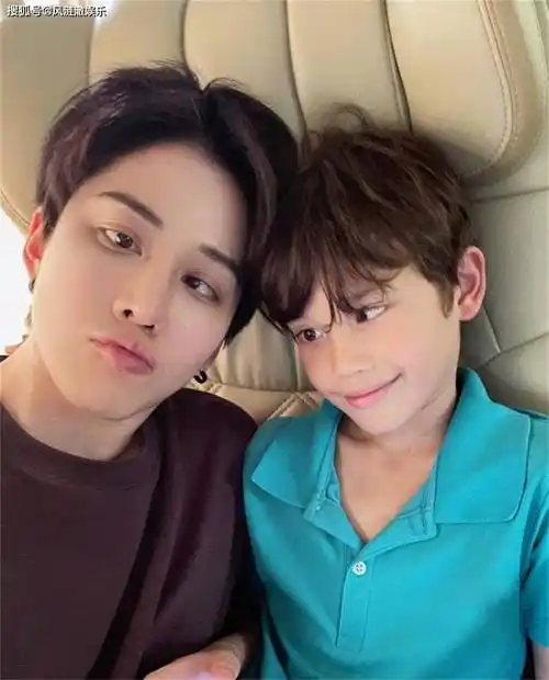 泰星mike发文庆祝儿子9周岁生日,maxwell颜值高但不像爸爸_sarah_照片