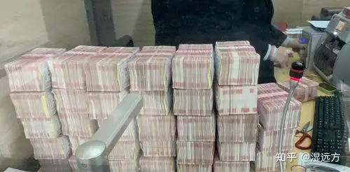 去不同的银行存500万现金,分别会有什么待遇?