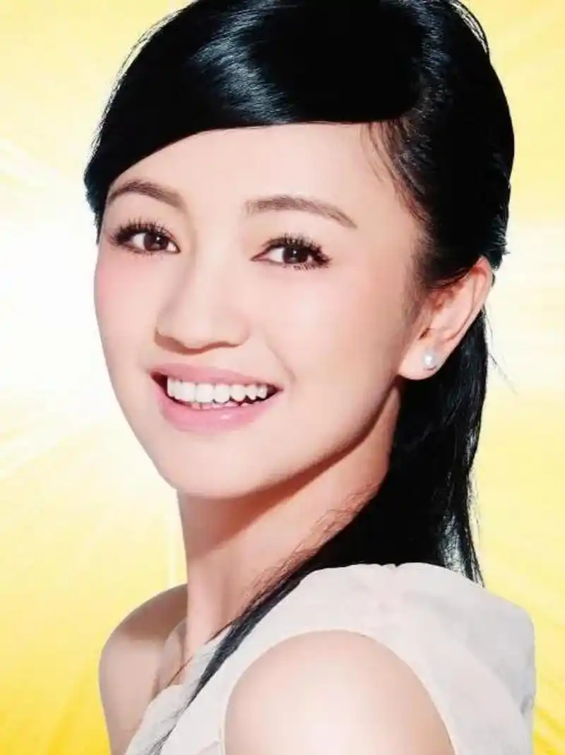 甘肃美女罗海琼:气质高雅温婉迷人(最后4张是剧中美照)