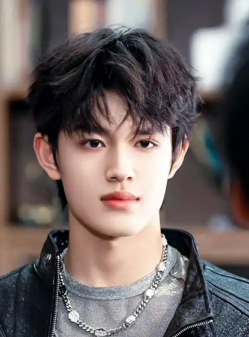 新浪娱乐头像#张极的帅照能不能让大家都看见050505@tf家族