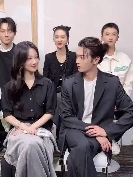 承欢记杨紫许凯直播说上海话