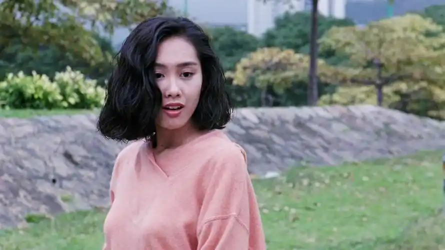 张敏比第一部瘦了,朱茵演绎对爱情的憧憬.(逃学威龙2)影评