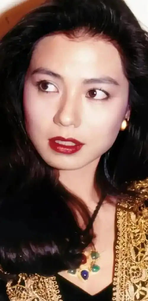 钟楚红,美艳动人,魅力无限的写真照!__财经头条