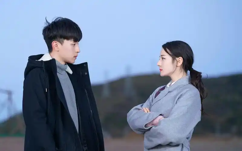 我的真朋友井然哥哥不要哭,邓伦是杨颖的,朱一龙是大家的