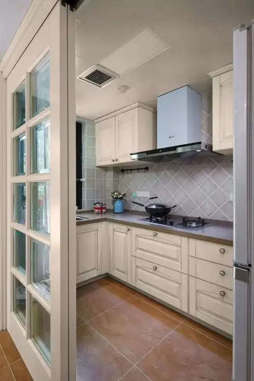 厨房门,什么颜色好看?