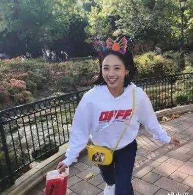 吴映洁也就是鬼鬼,可能大家对于这个名字也都非常的好奇是怎么来的.