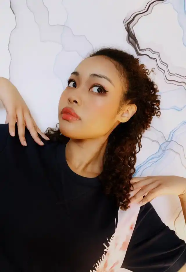 中非混血不算中国人?选秀节目女学员遭种族歧视