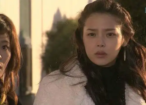 朴诗妍扮演的三圣母在剧中是一个温婉的女性,后来在韩剧《我的女孩》