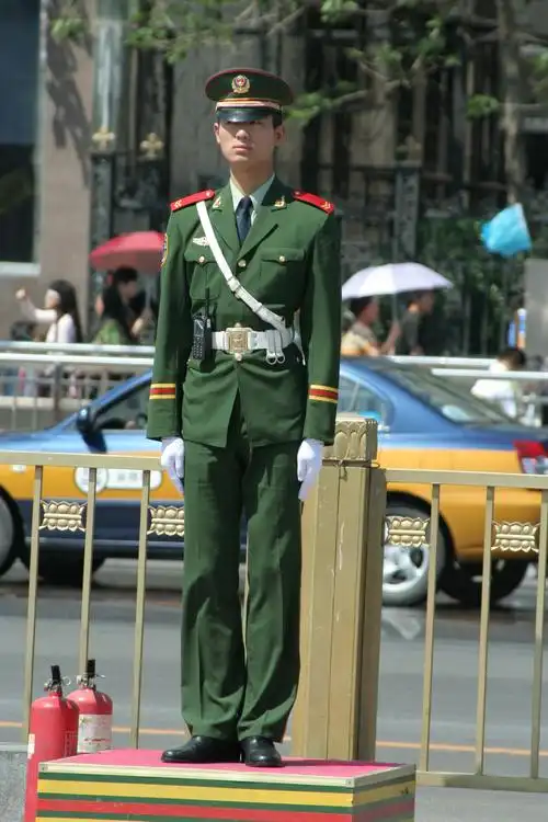 执勤照片-20070501 - 戎装在身 - 武警警官的博客