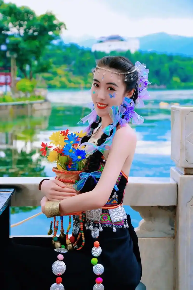 谁拍谁好看的哈尼族写真 #哈尼族 #云南 - 抖音