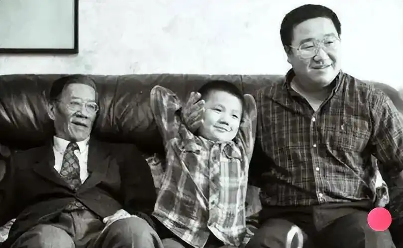 回顾英达收回大儿子巴图的姓氏羞辱了前妻宋丹丹他有多无情