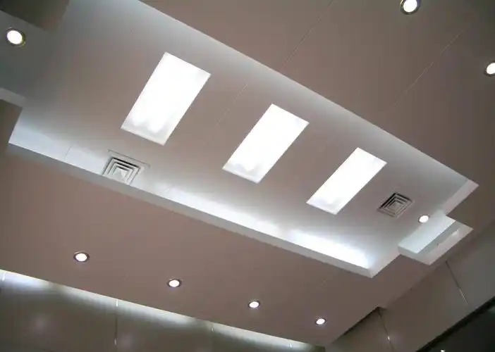 简约时尚天花板装修效果图