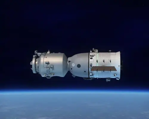 shenzhou-10 spacecraft