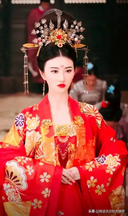 凤冠霞帔,十里红妆～影视剧女明星唯美古装嫁衣最新最全大盘点_整理