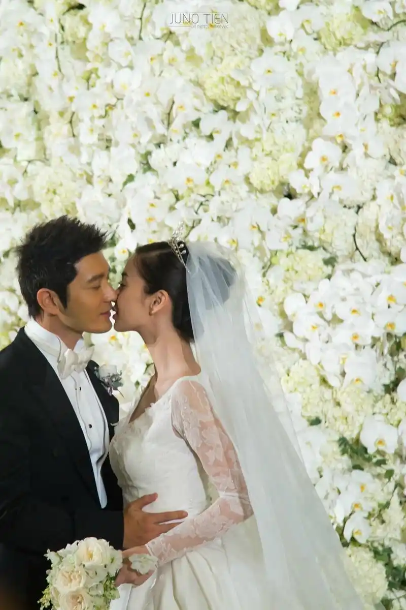 黄晓明杨颖离婚背后的真相,母亲张素霞为何如此心疼?